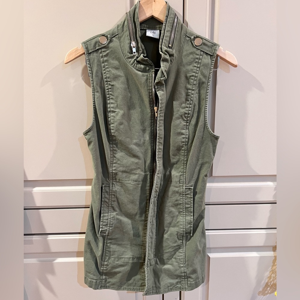 Women’s Cabi Vest size xs
